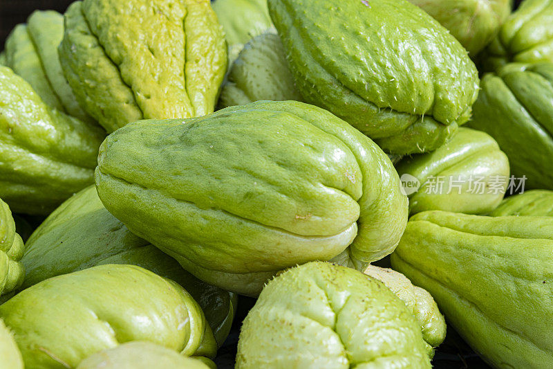 Chayote[1] (Sechium edule)，在市场中也被称为mirliton和choko